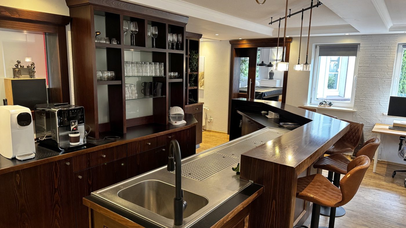 Bar und Kaffeeecke – bearbeitet